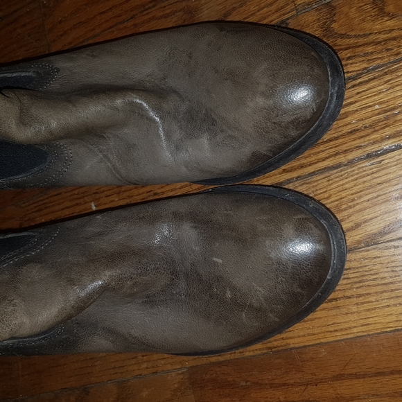 Frye Carson chelsea boots - Picture 8 of 10